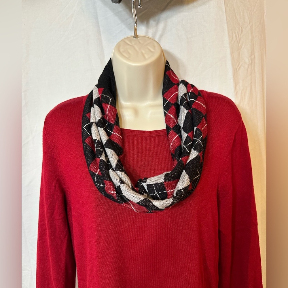 Festive Garnet Plaid Trim Sweater Top Red Black Argyle Scarf Detail Women’s S - Picture 4 of 8